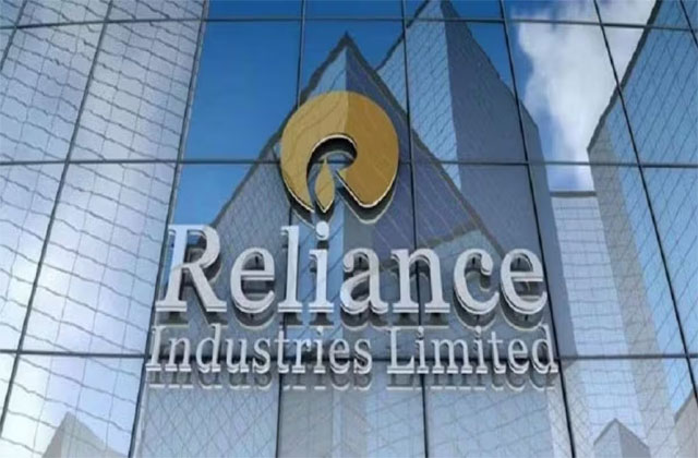 रिलायंस इंडस्ट्रीज ने वायाकॉम18 और स्टार इंडिया प्राइवेट लिमिटेड विलय के लिए मांगी सीसीआई की मंजूरी