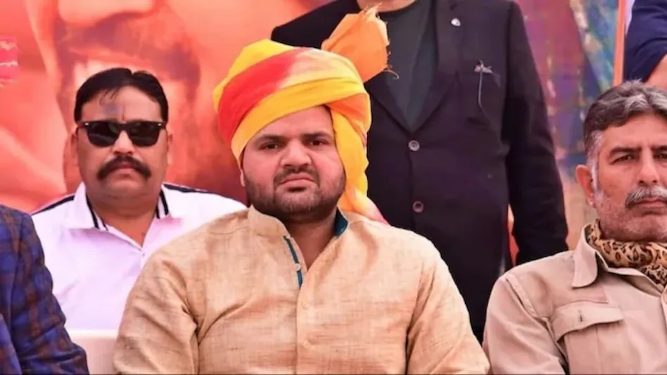 क्या करण भूषण बचा पाएंगे कैसरगंज सीट… या विपक्ष को मिल गया मौका?