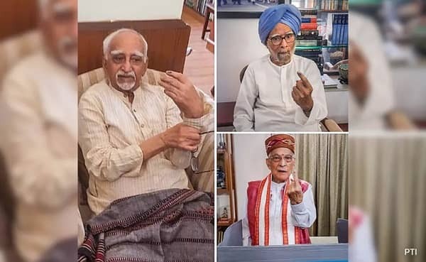 मनमोहन सिंह, एल.के. आडवाणी और मुरली मनोहर जोशी ने दिल्ली चुनाव से पहले घर से डाला वोट