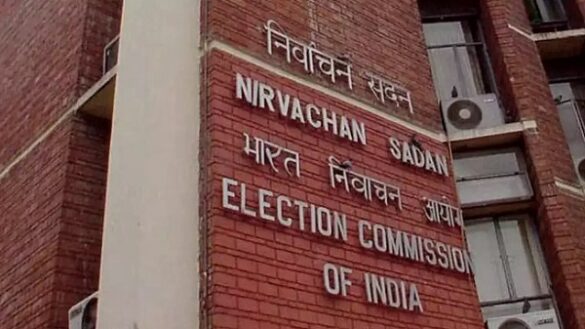 हाईकोर्ट के पूर्व जज को EC ने जारी किया कारण बताओ नोटिस, CM से जुड़ा है पूरा मामला