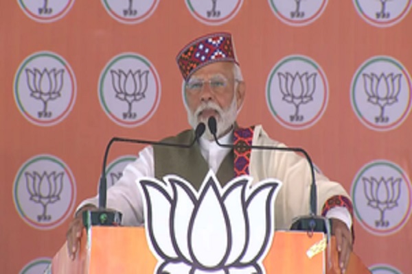 मुसलमानों की 77 जातियों को इंडी गठबंधन वालों ने रातों-रात ओबीसी बना दिया : पीएम मोदी