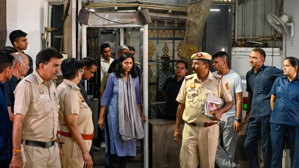 स्वाति मालीवाल से मारपीट का मामला: बिभव कुमार को कोर्ट से एक और झटका, 3 दिन तक बढ़ाई गई पुलिस रिमांड
