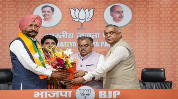 आप को लगा बड़ा झटका, जालंधर कैंट से पूर्व विधायक जगबीर बराड़ बीजेपी में शामिल