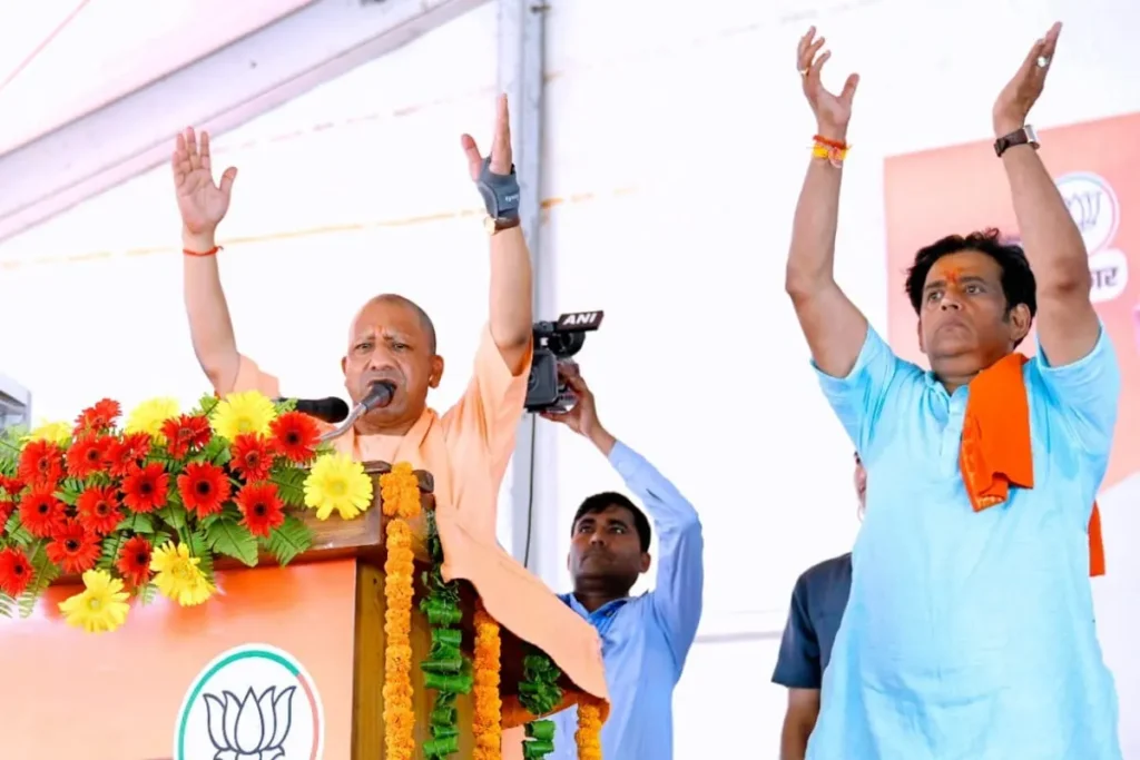 ये लोकसभा चुनाव रामभक्तों और रामद्रोहियों के बीच, संविधान से चलेगा देश- सीएम योगी