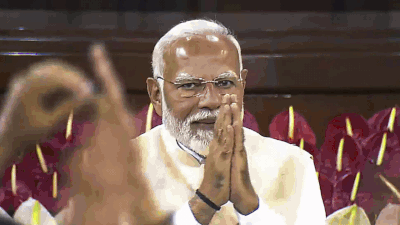 पीएम मोदी ने विपक्ष पर चुन-चुनकर दागे सवाल, पूछा- ‘ईवीएम जिंदा है या मर गया?’