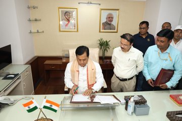 केंद्रीय मंत्री सर्बानंद सोनोवाल ने पत्तन, पोत परिवहन एवं जलमार्ग मंत्रालय में संभाला कार्यभार