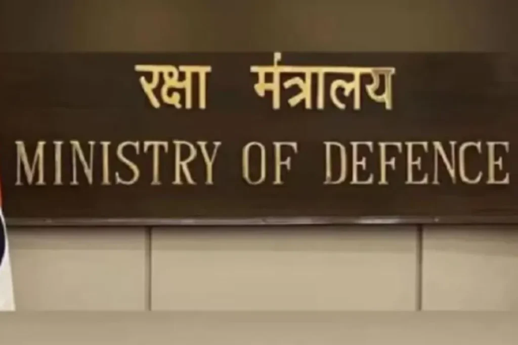 रक्षा मंत्रालय ने देशभर में 1,128 शाखाओं में स्पर्श सेवा केंद्र खोलने के लिए चार बैंकों के साथ समझौता ज्ञापन पर किए हस्ताक्षर