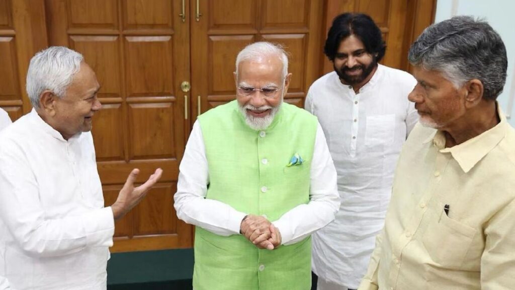 नीतीश कुमार ने एनडीए की बैठक में मोदी को दी सलाह , कहा- जल्दी करिए सरकार का गठन