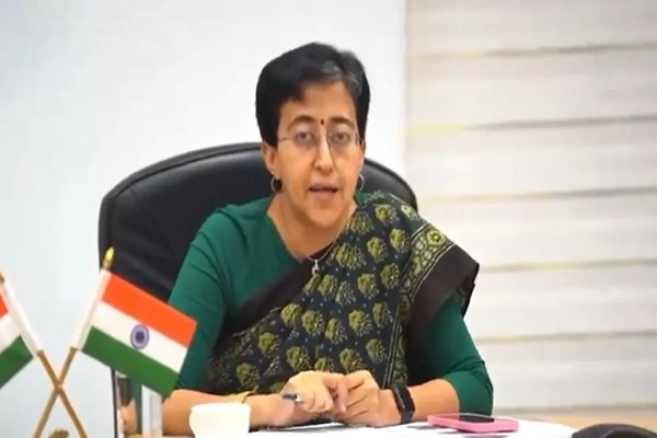 दिल्ली में गहराया जल संकट, वजीराबाद पॉन्ड में पानी लगभग खत्म, केंद्र से मांगी मदद