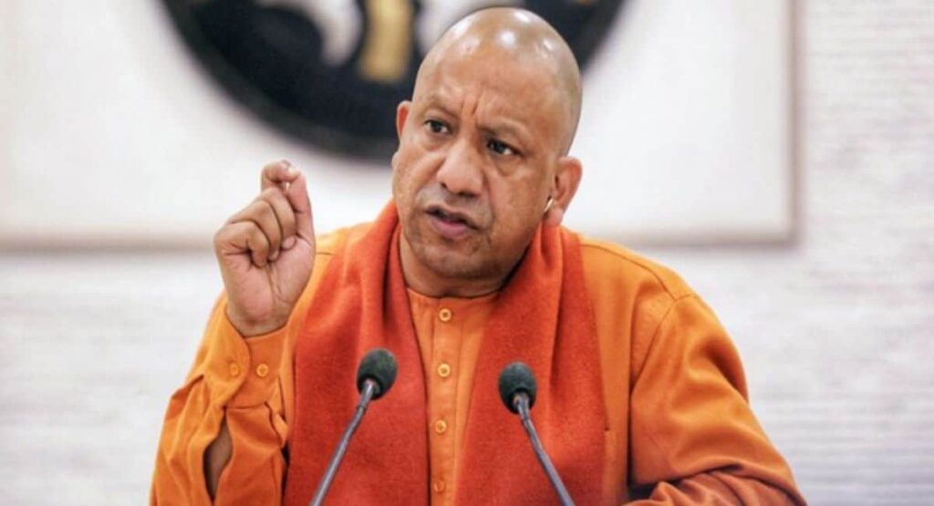 सीएम योगी ने अपने मंत्रियों को दी सलाह, कहा- जनता के बीच जाएं..
