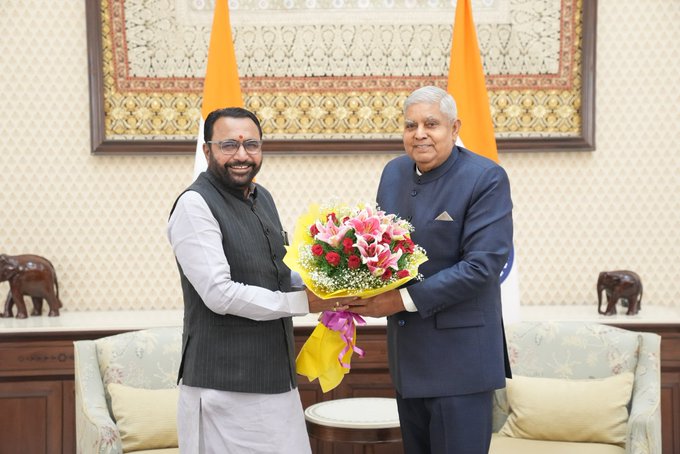 केंद्रीय मंत्री जाधव प्रतापराव गणपतराव और अनुप्रिया पटेल ने उपराष्ट्रपति जगदीप धनखड़ से की शिष्टाचार भेंट