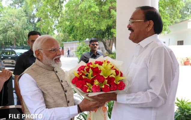 प्रधानमंत्री ने वेंकैया नायडू के 75वें जन्मदिन पर एक लेख लिखा