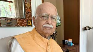लालकृष्ण आडवाणी को अस्पताल से मिली छुट्टी, बुधवार की रात हुए थे एडमिट