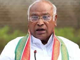 भारत-चीन सीमा विवाद को लेकर मल्लिकार्जुन खड़गे ने केंद्र पर साधा निशाना, कही यह बात….