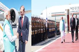 प्रधानमंत्री 22वें भारत-रूस वार्षिक शिखर सम्मेलन में भाग लेने मास्को पहुंचे