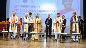 अपने ज्ञान को एक सामाजिक उद्यम के रूप में लें और समाज और देश के विकास के लिए इसका उपयोग करेंः राष्ट्रपति