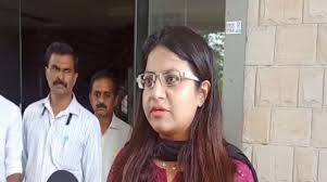 फंसती जा रही ट्रेनी IAS पूजा खेडकर! डिसेबिलिटी सर्टिफिकेट के लिए किया था नकली राशन कार्ड का इस्तेमाल