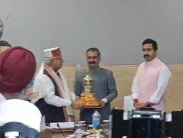 केन्द्रीय मंत्री मनोहर लाल ने हिमाचल प्रदेश की शहरी विकास योजनाओं और बिजली क्षेत्र के परिदृश्य की समीक्षा की