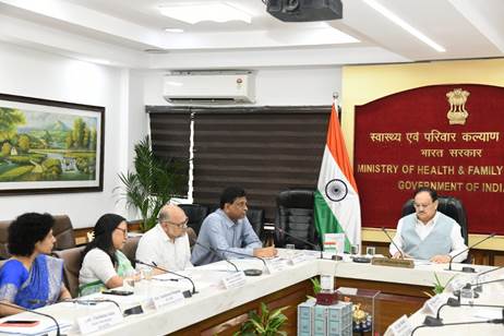 अस्पतालों को यह सुनिश्चित करना होगा कि समर्पित डेंगू वार्ड पूरी तरह से प्रशिक्षित जनशक्ति, दवाओं और अन्य संचालन व्यवस्था से सुसज्जित हों: जे.पी.नड्डा