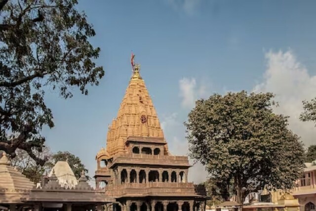 आईआरसीटीसी ने शुरू किया नया फ्लाइट टूर पैकेज: महाकालेश्वर और ओंकारेश्वर की यात्रा अब और भी सुविधाजनक