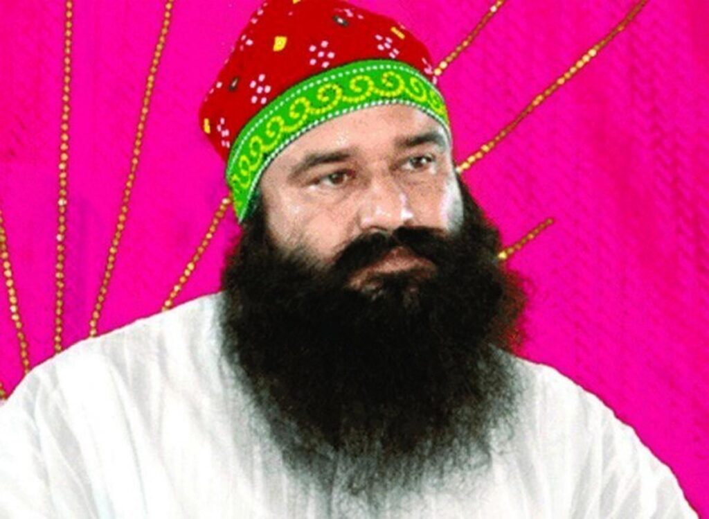 डेरा सच्चा सौदा प्रमुख गुरमीत राम रहीम को मिली 21 दिन की फरलो, सुनारिया जेल से बाहर