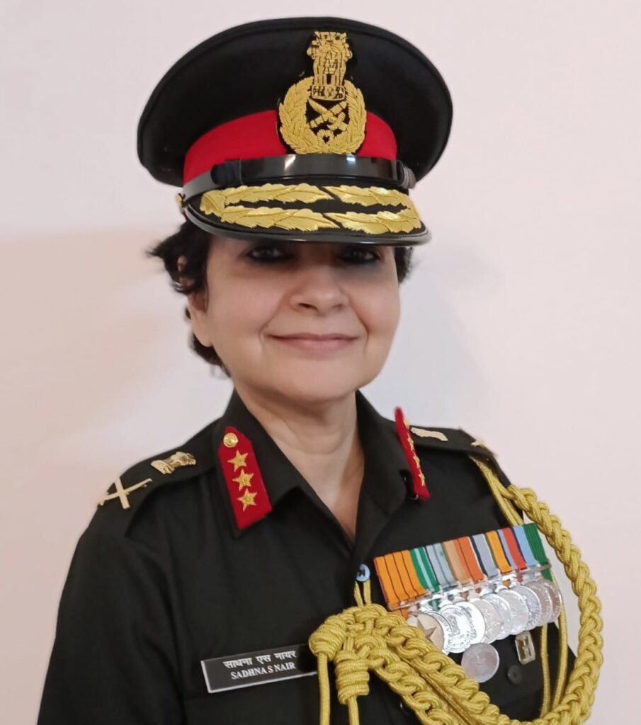 लेफ्टिनेंट जनरल साधना सक्सेना नायर बनीं पहली महिला महानिदेशक चिकित्सा सेवा (सेना)