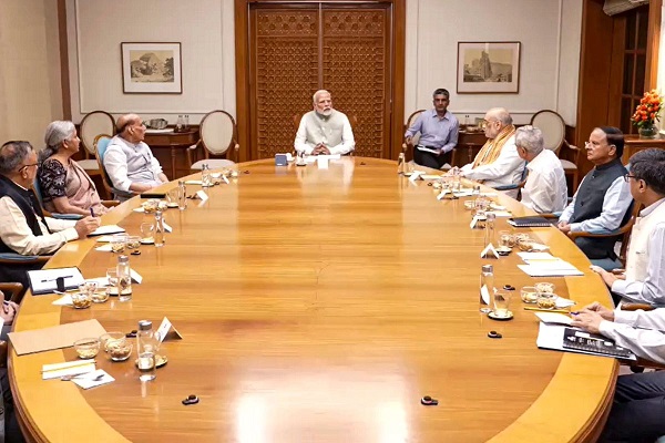 बांग्लादेश में बवाल से भारत में भी हलचल, प्रधानमंत्री मोदी ने की हाई लेवल मीटिंग, मेघालय में नाइट कर्फ्यू