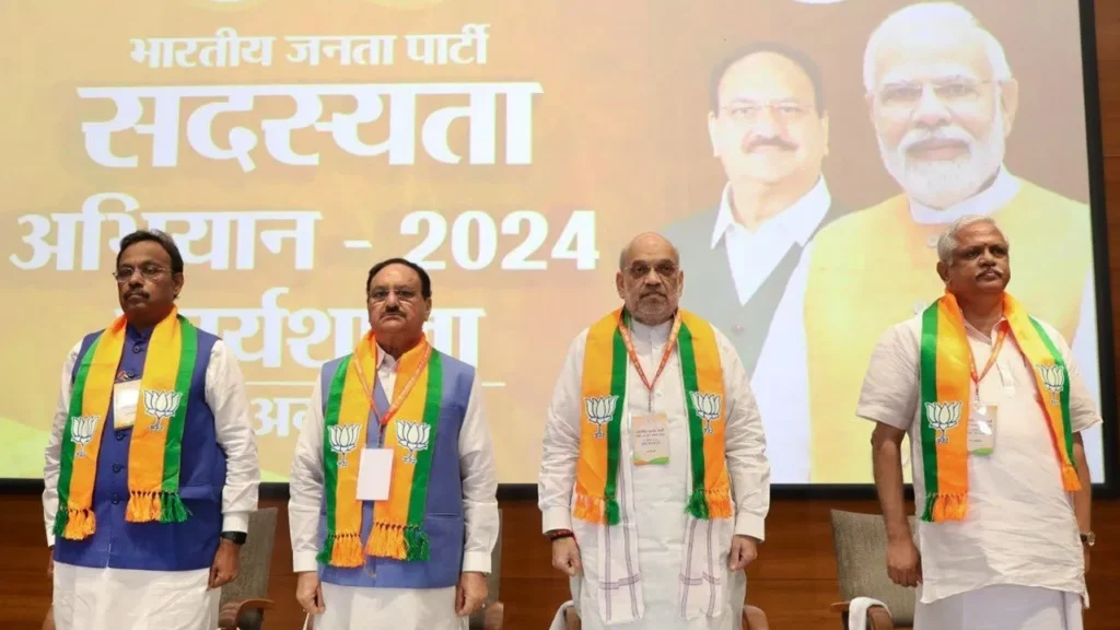 उत्तर प्रदेश उपचुनाव से पहले बीजेपी का सदस्यता अभियान: सांसदों-विधायकों की सक्रियता का होगा आंकलन