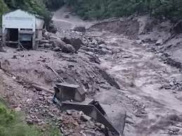 हिमाचल और उत्तराखंड में बादल फटने से 4 की मौत, 32 लापता – रेस्क्यू ऑपरेशन जारी