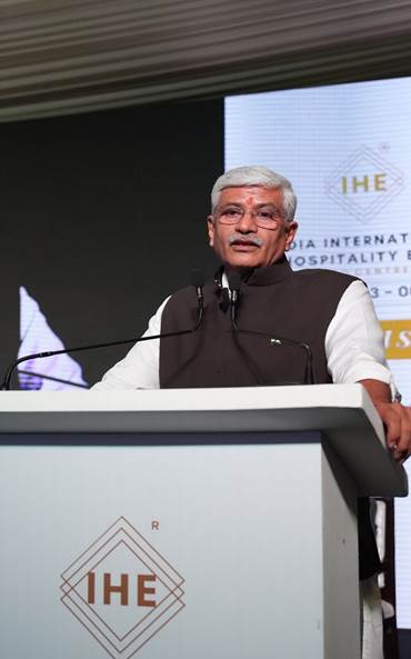 पर्यटन में भारत के तीसरी सबसे बड़ी अर्थव्यवस्था बनने में योगदान देने की क्षमता है: गजेन्द्र सिंह शेखावत