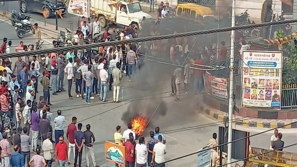 राजस्थान का उदयपुर शहर शुक्रवार को हिंसा की चपेट में: धारा 144 लागू, इंटरनेट सेवा बंद