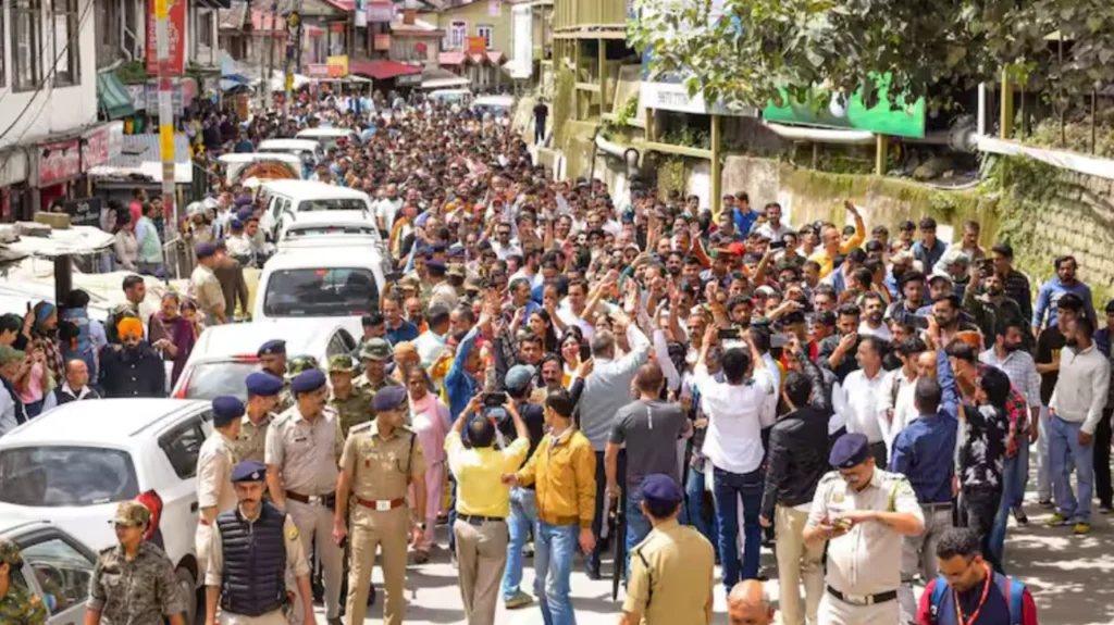 हिमाचल प्रदेश के मंडी में अवैध मस्जिद निर्माण को लेकर विभिन्न हिंदू संगठनों द्वारा विरोध रैली