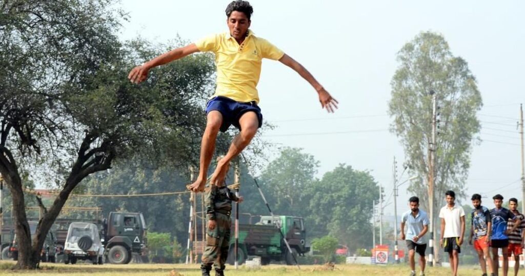 झारखंड कांस्टेबल शारीरिक परीक्षा विवाद: विपक्षी दलों और पुलिस के बीच बयानबाजी