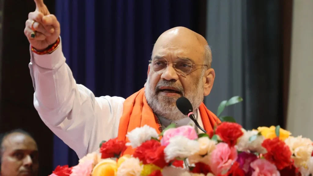 केंद्रीय गृहमंत्री अमित शाह ने राहुल गांधी के जम्मू-कश्मीर राज्यत्व के बयान पर किया पलटवार