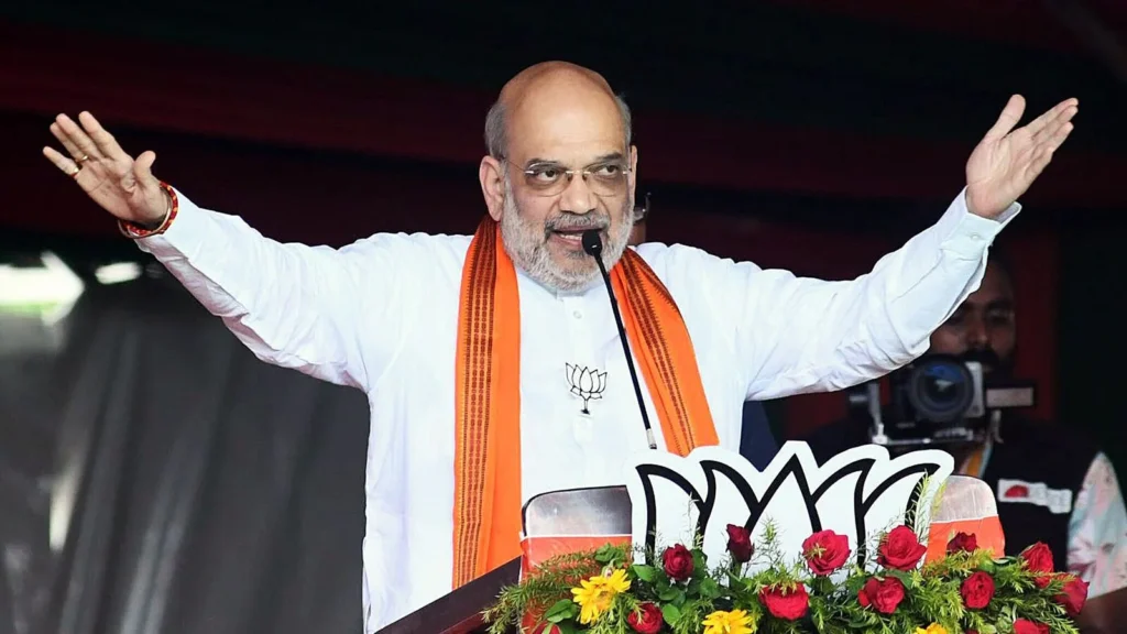 राजनीतिक समीकरणों में बदलाव: अमित शाह की बैठक में शामिल हुए कई प्रमुख नेता