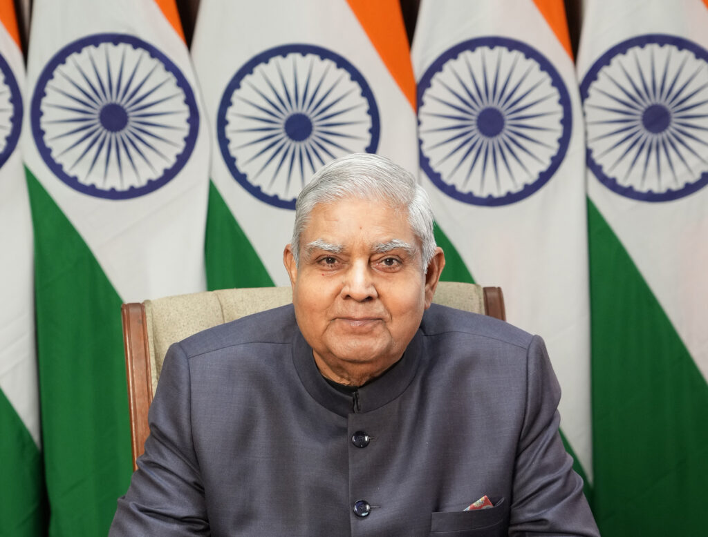 उपराष्ट्रपति जगदीप धनखड़ का शिक्षा पर बयान: “शिक्षा एक ऐसा खजाना है जिसे कोई नहीं छीन सकता”