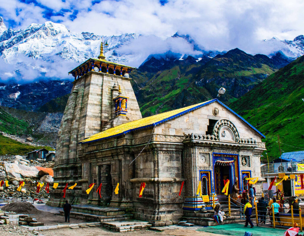केदारनाथ यात्रा: 15 सितंबर से शुरू होंगी आठ नई हेलिकॉप्टर सेवाएं