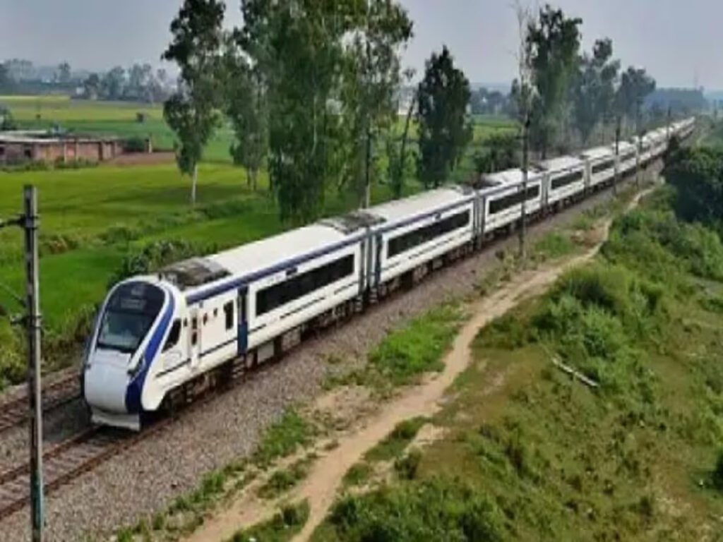 भारतीय रेलवे की आधुनिकता की ओर तेज़ी: 15 सितंबर को 10 वंदे भारत ट्रेनों की सौगात