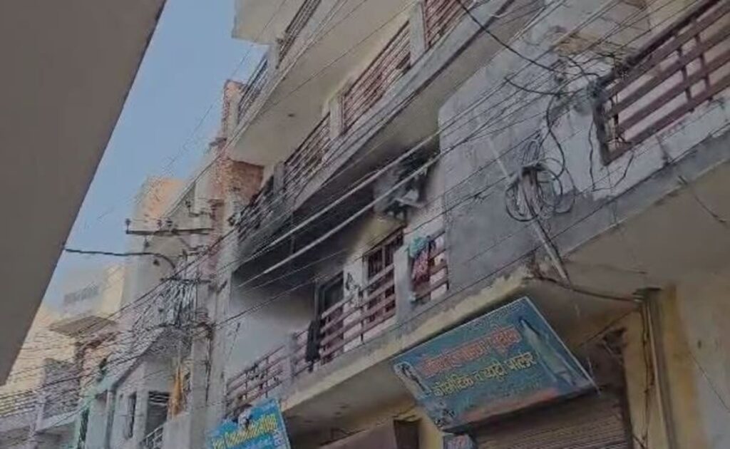 गुरुग्राम में मकान में लगी आग से चार लोगों की दर्दनाक मौत