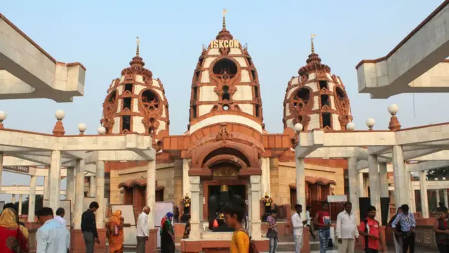 बांग्लादेश में ISKCON पर प्रतिबंध की मांग: विवाद और बढ़ते तनाव