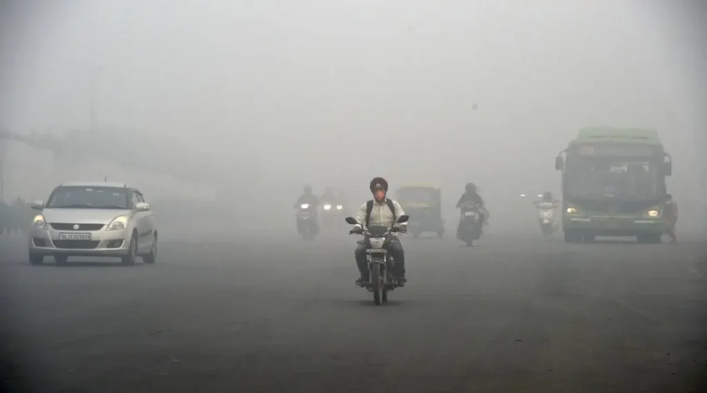 डेथ लेवल तक पहुंचा प्रदूषण, इस शहर में लॉकडाउन की घोषणा, AQI 2000 पार