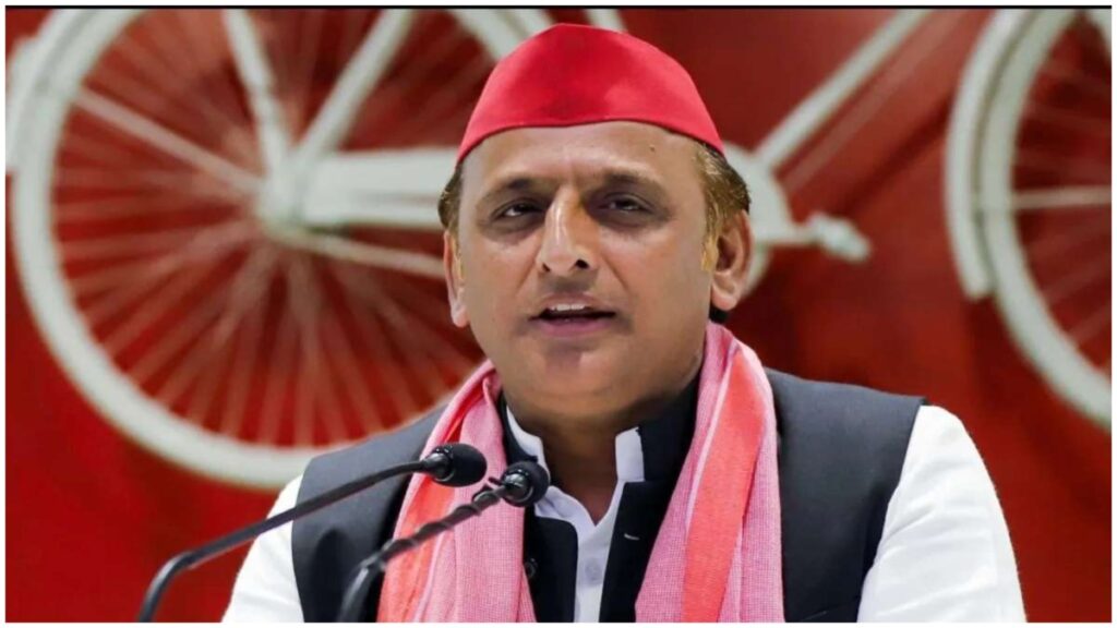 ‘प्रतिबंध लगाना भाजपा सरकार की नाकामी’: संभल जाने से रोके जाने पर अखिलेश यादव का भाजपा पर हमला