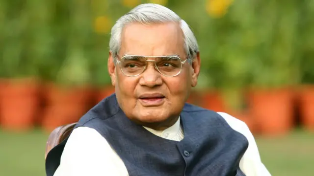 अटल बिहारी वाजपेयी भारत के दसवें प्रधानमंत्री का जन्म दिवस