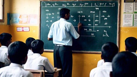 बिहार में मेल टीचर को मिली मां बनने की छुट्टी, जानें कैसे हुआ मेटरनिटी लीव का खुलासा