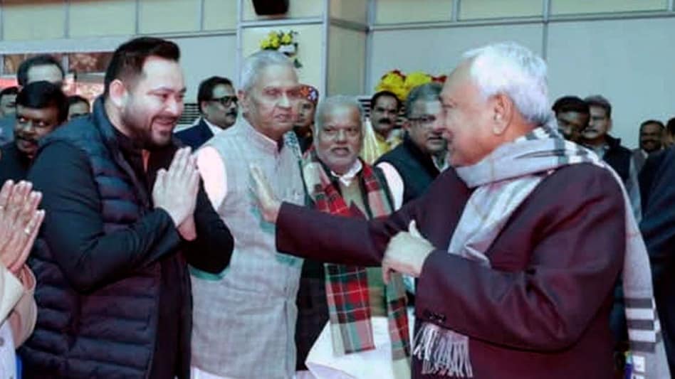नीतीश कुमार अगर अब पाला बदले, तो हर तरह से घाटे में ही रहेंगे