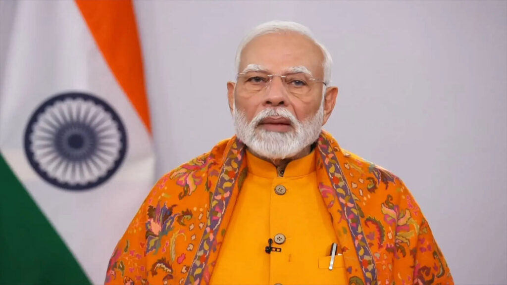 पीएम मोदी की भेजी हुई चादर लेकर दरगाह निजामुउद्दीन पहुंचे केंद्रीय मंत्री रिजिजू, अब अजमेर होंगे रवाना