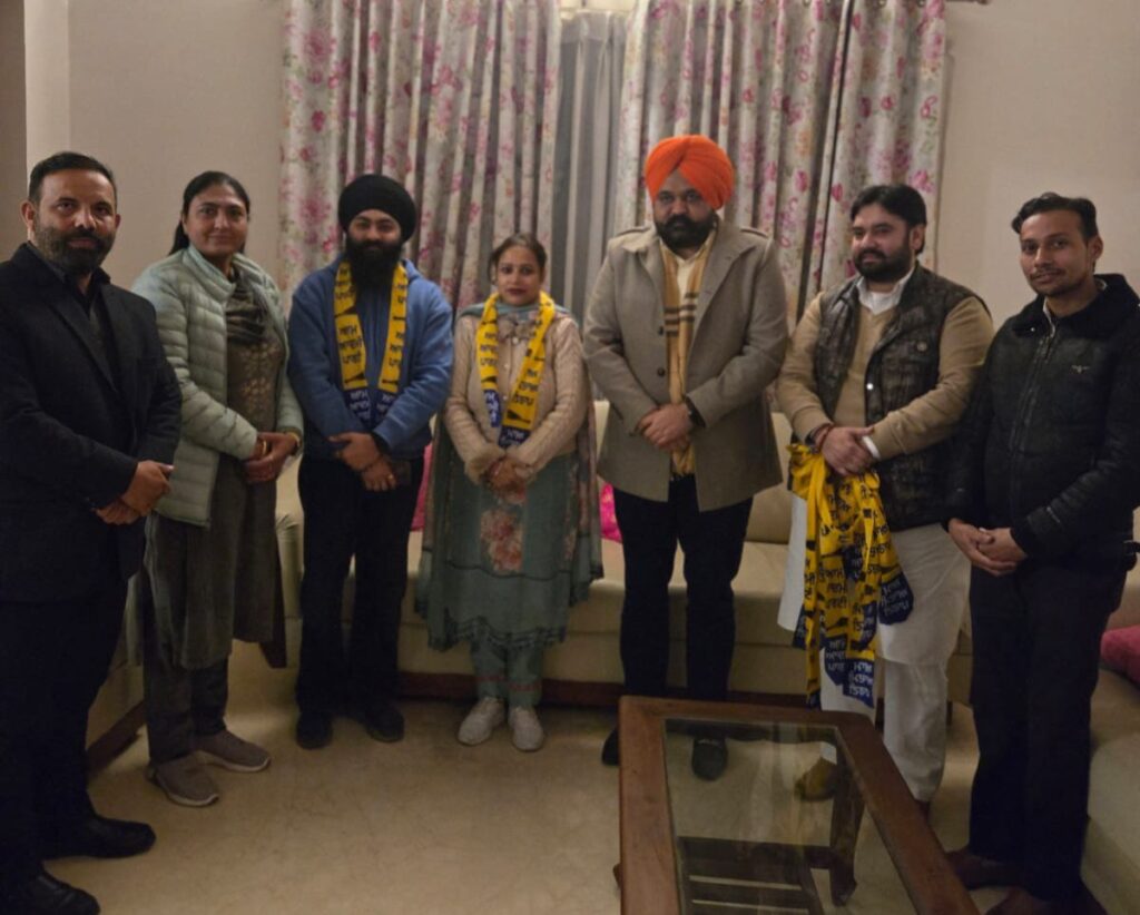 पंजाब में ज्वेलर की सरेआम हत्या: पैसों के लेनदेन में हो रही थी बहस, गली में आते ही गोली मारकर भागा, वीडियो वायरल