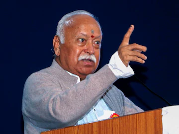 आदिवासियों के घर वापसी कार्यक्रम की सराहना के पीछे RSS का प्लान क्या है?