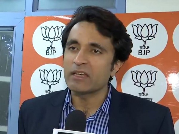 भारतीय चुनावों को लेकर फेक न्यूज फैलाने की कोशिश पर प्रदीप भंडारी का करारा जवाब