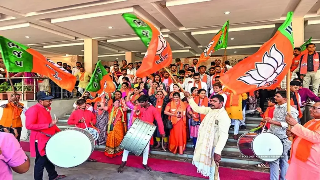 गुजरात स्थानीय निकाय चुनावों में बीजेपी की प्रचंड जीत, कांग्रेस को बड़ा झटका